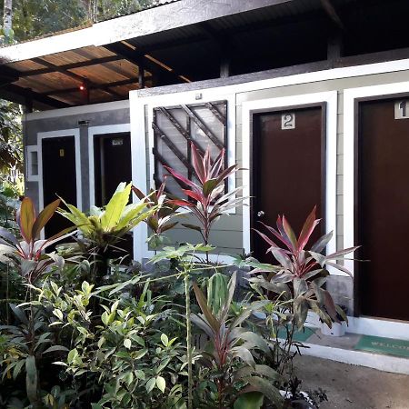 סן ויסנטה Villa Evergreen Restaurant And Rooms מראה חיצוני תמונה